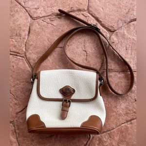 Esprit Vintage 90s Pebbled White Faux Leather Crossbody Purse
